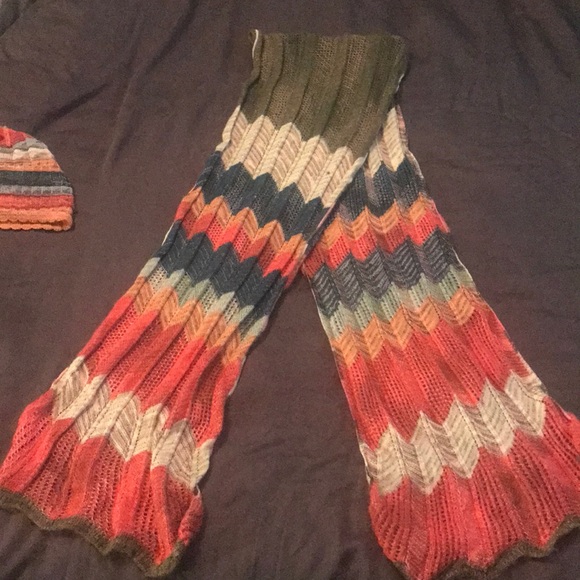 Missoni Foulard knit scarf and beanie set - Picture 6 of 8